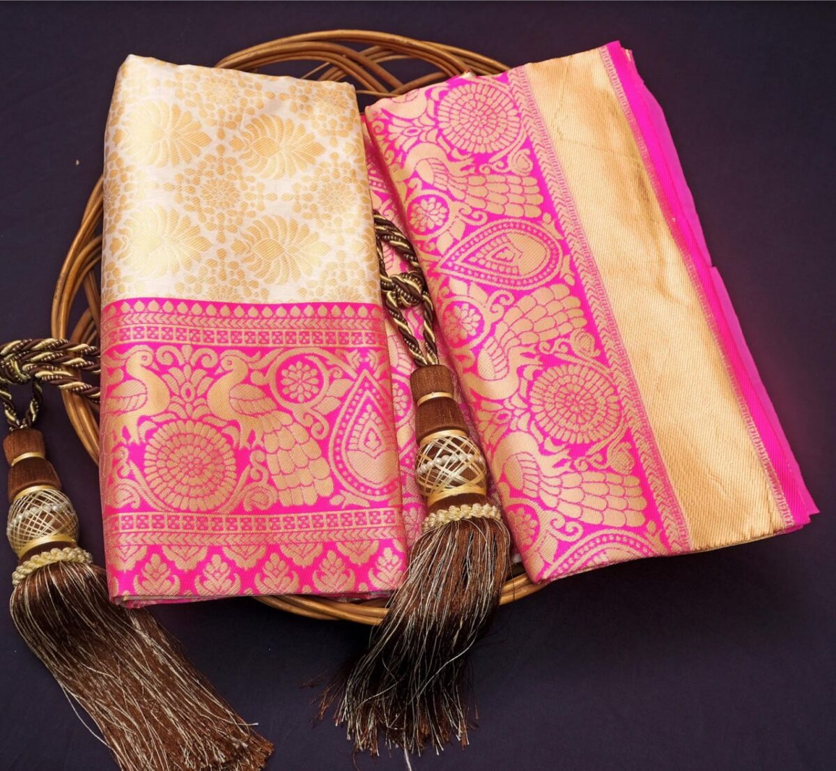 BEAUTIFUL RICH PALLU & JACQUARD WORK ON ALL OVER THE SAREE - Image 5