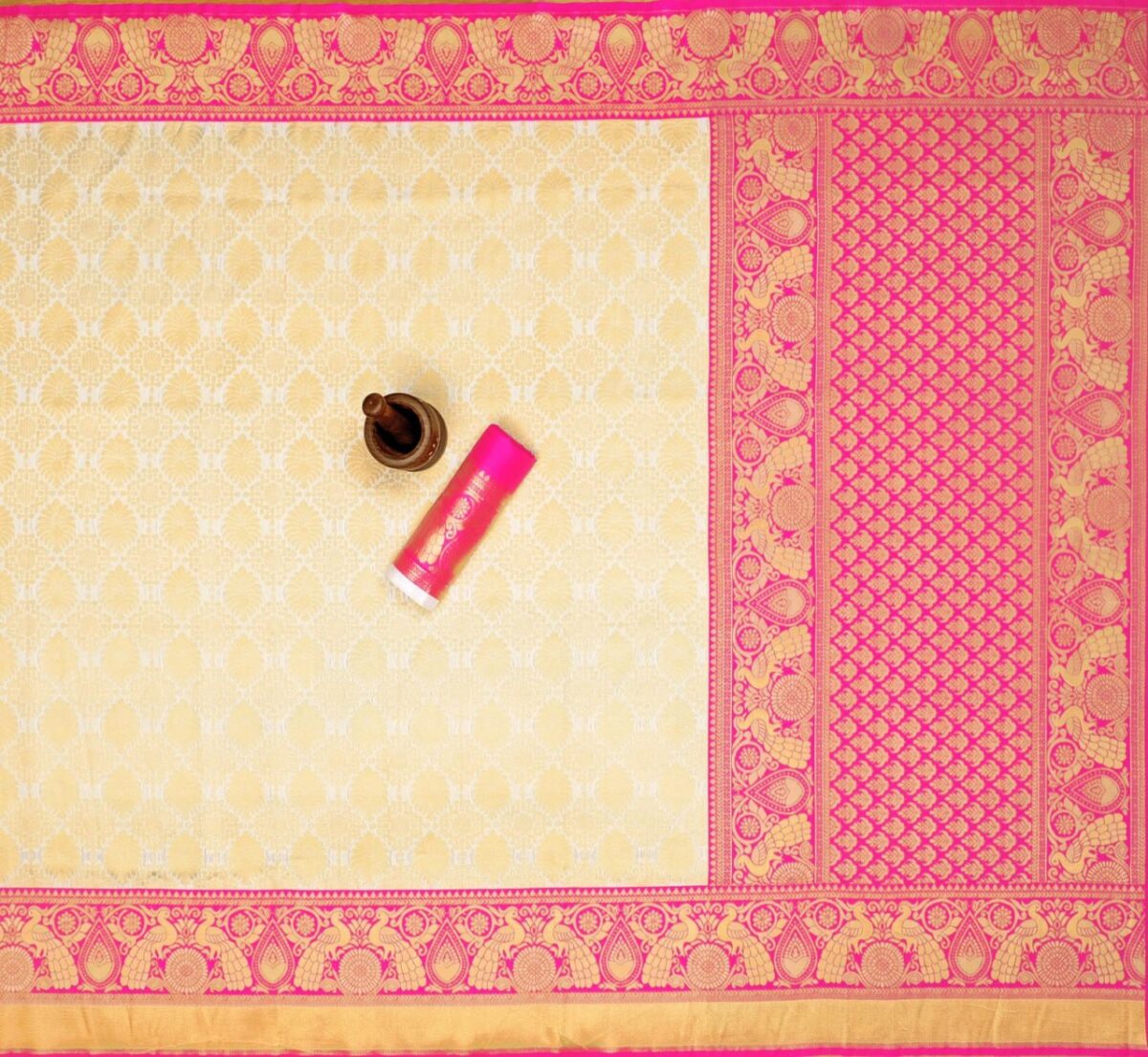 BEAUTIFUL RICH PALLU & JACQUARD WORK ON ALL OVER THE SAREE - Image 4