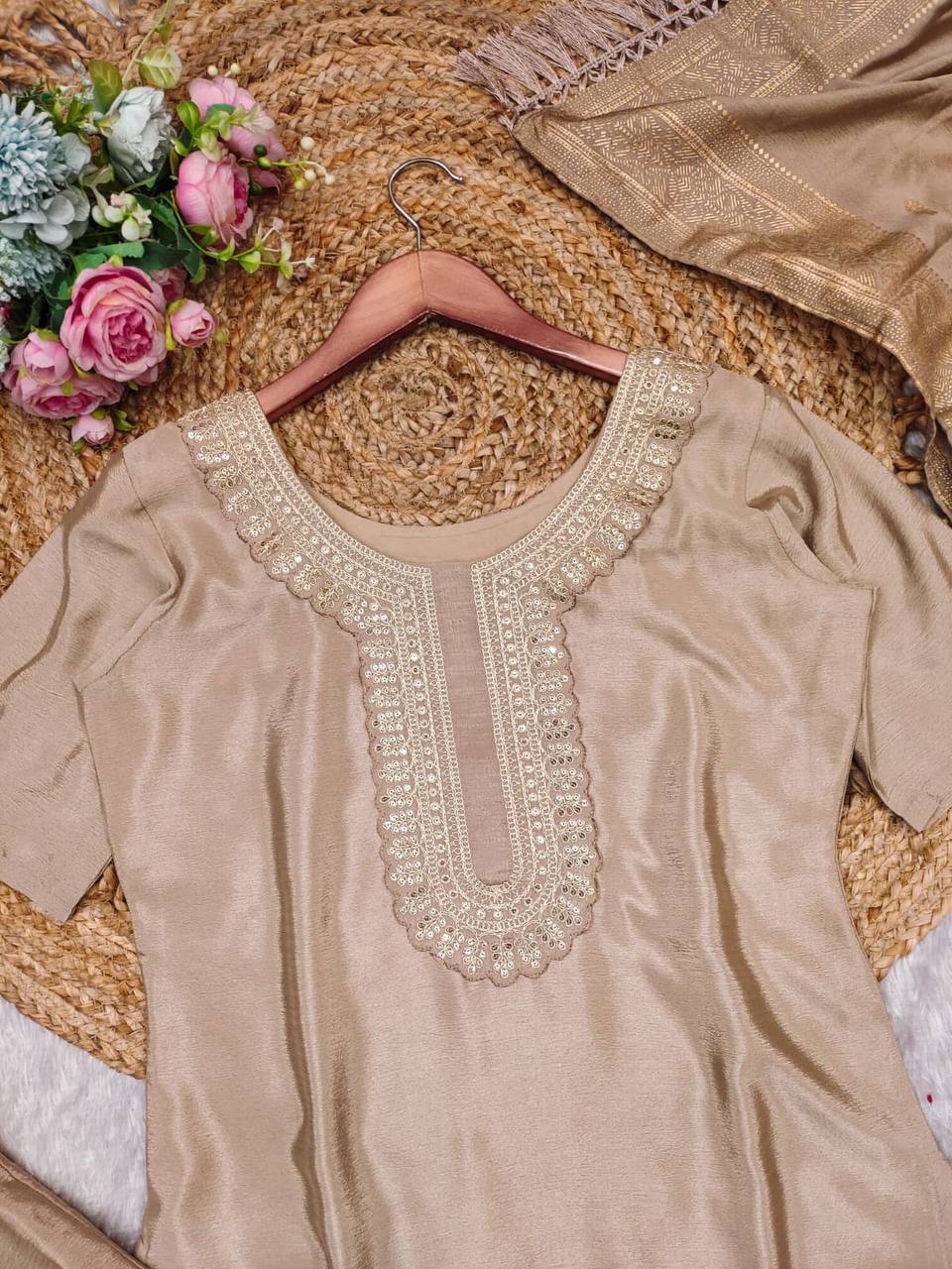 A touch of tradition to your wardrobe - Image 5