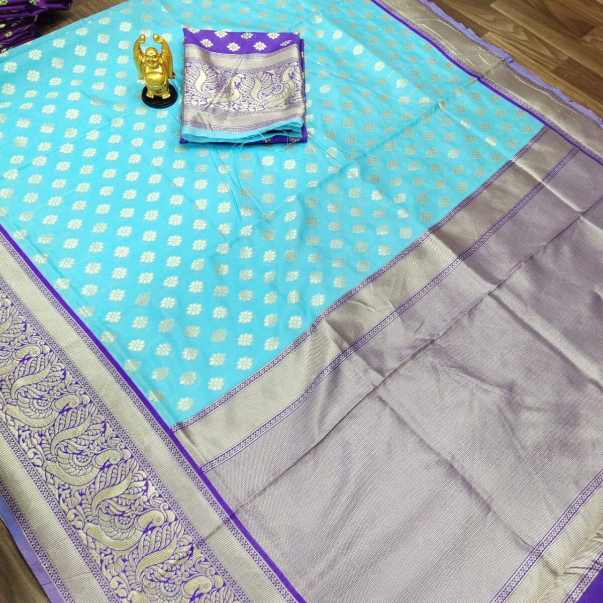 BEAUTIFUL RICH PALLU AND JACQUARD - Image 4