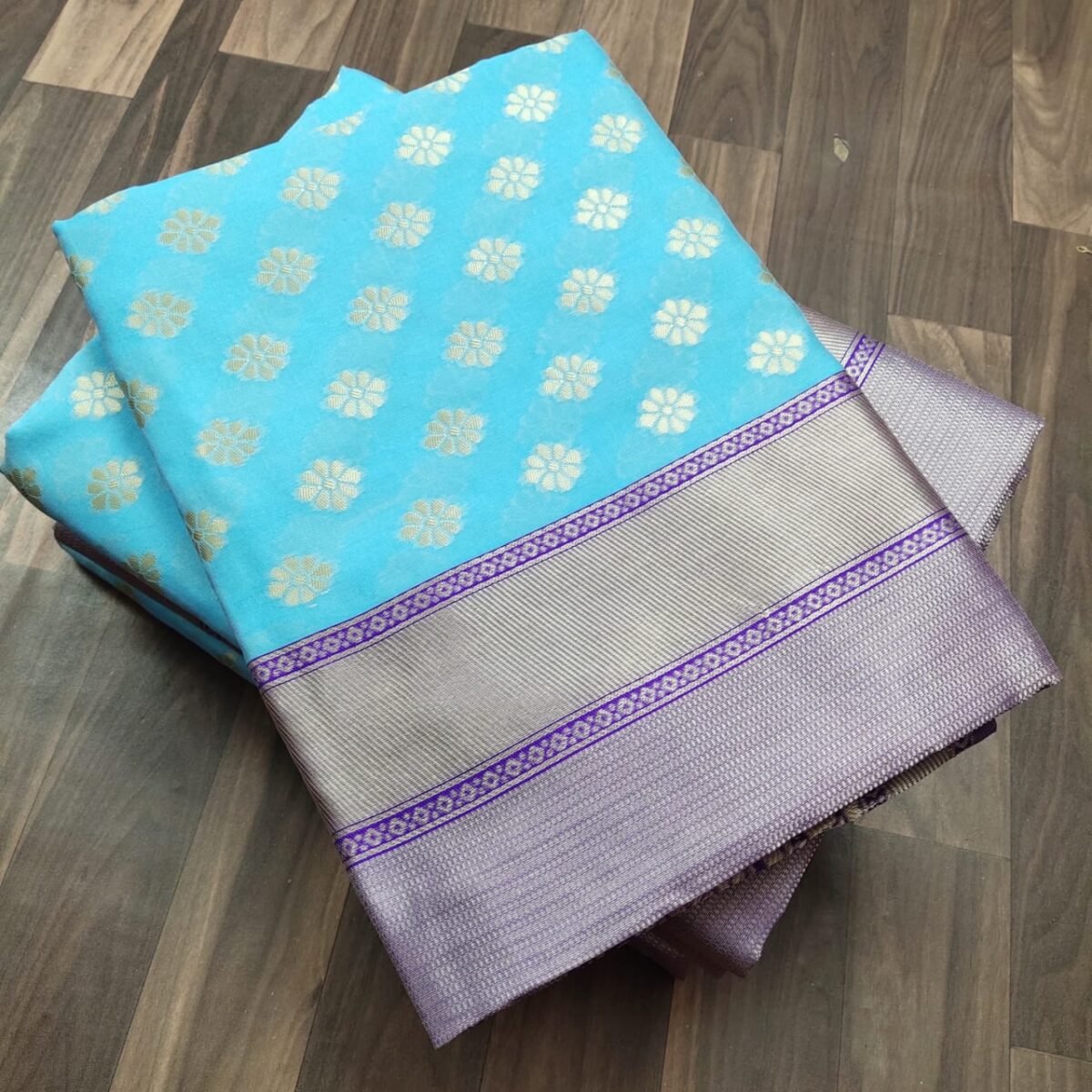 BEAUTIFUL RICH PALLU AND JACQUARD - Image 6