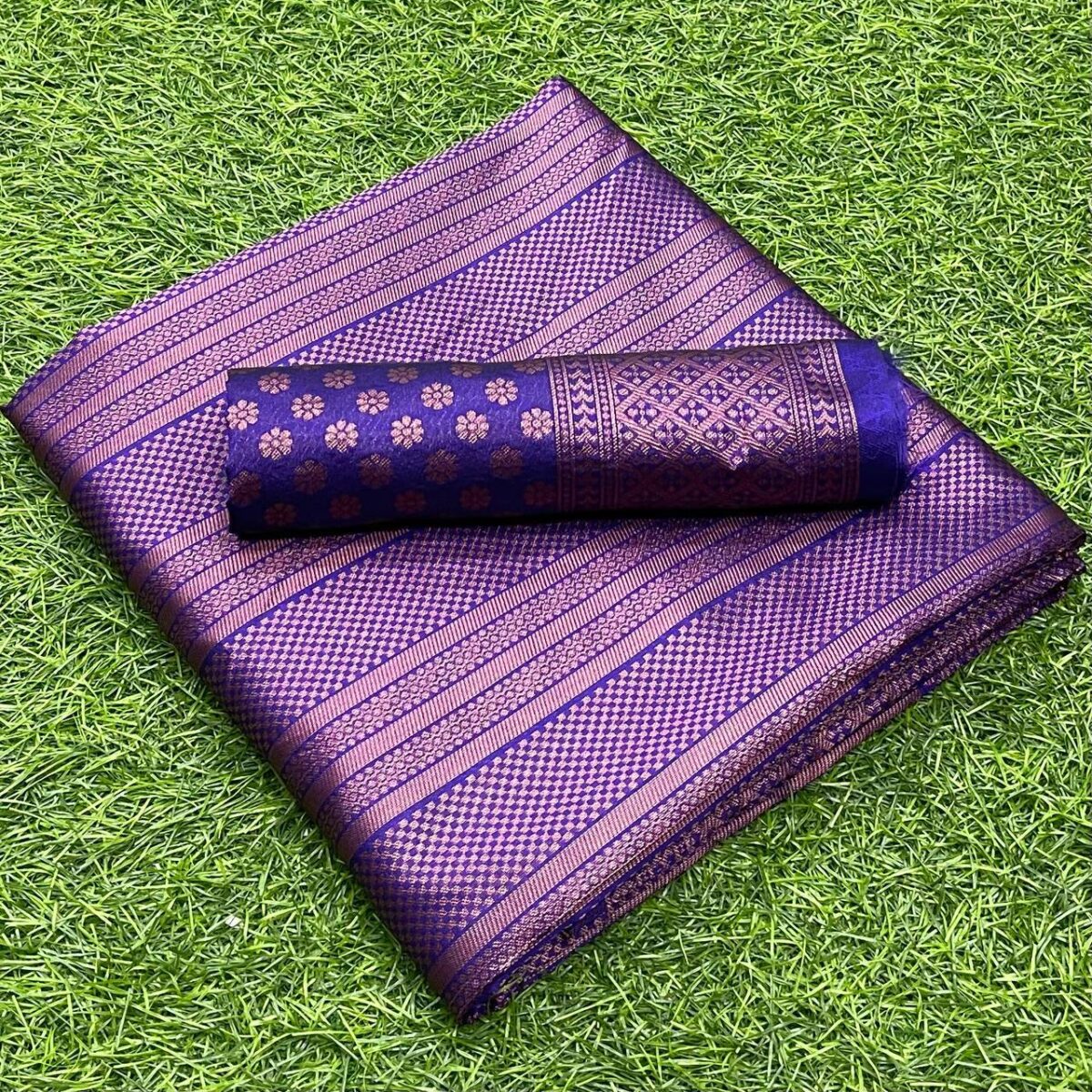 Beautiful Silk Jacquard Border Saree - Image 3