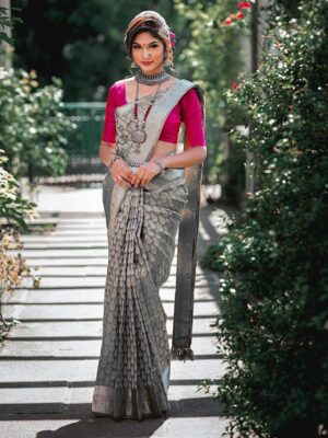 BEAUTIFUL RICH PALLU & JACQUARD WORK ON ALL OVER THE SAREE.