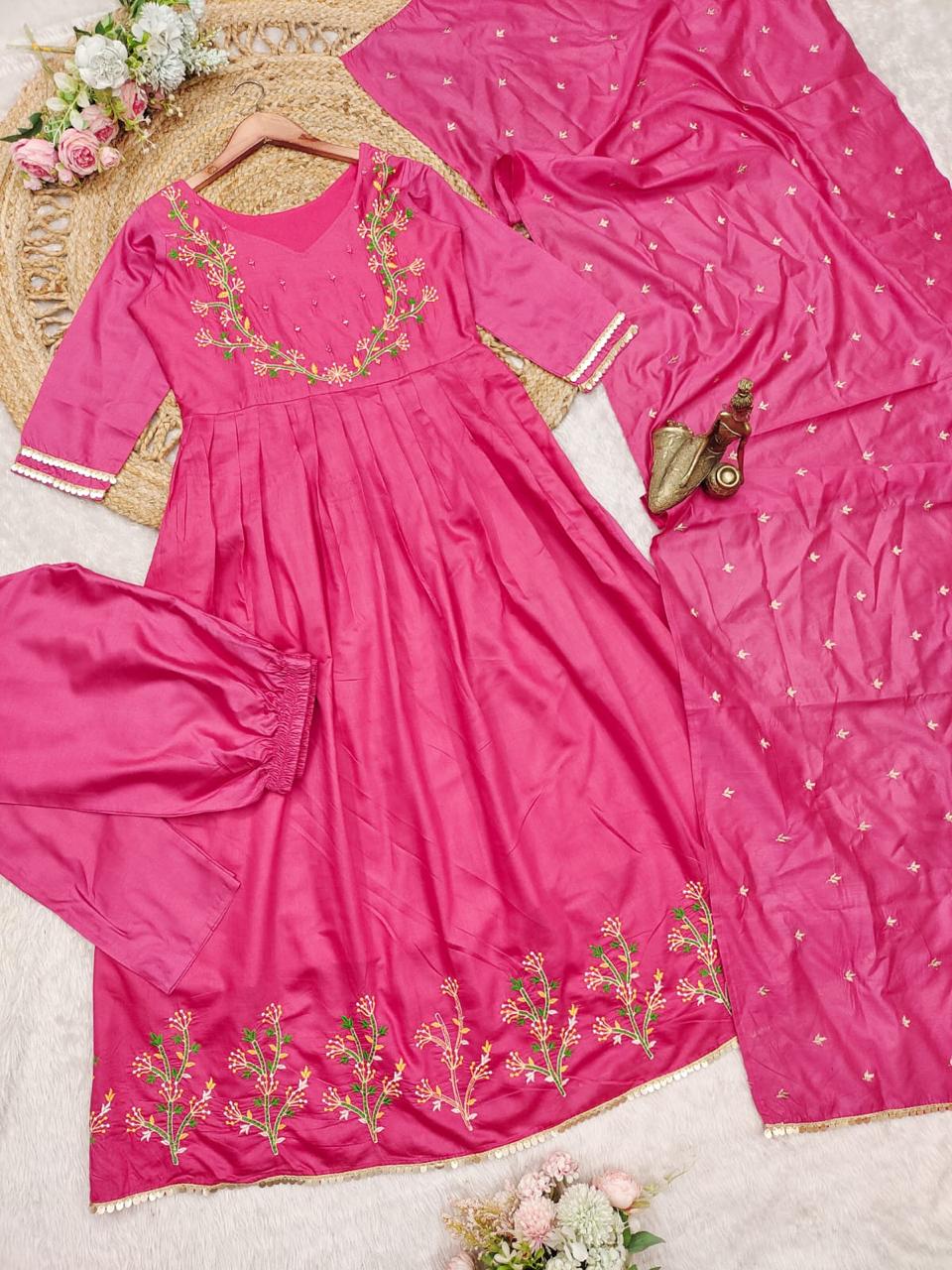 Our exclusive collection is here Kurta Set - Image 7
