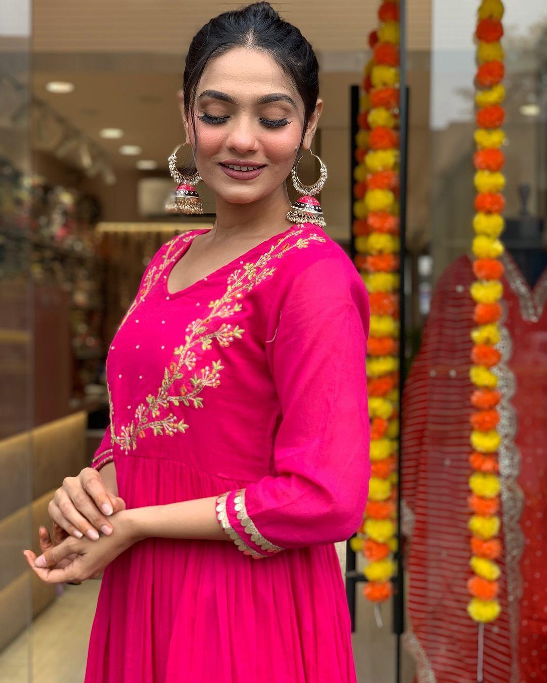 Our exclusive collection is here Kurta Set - Image 4