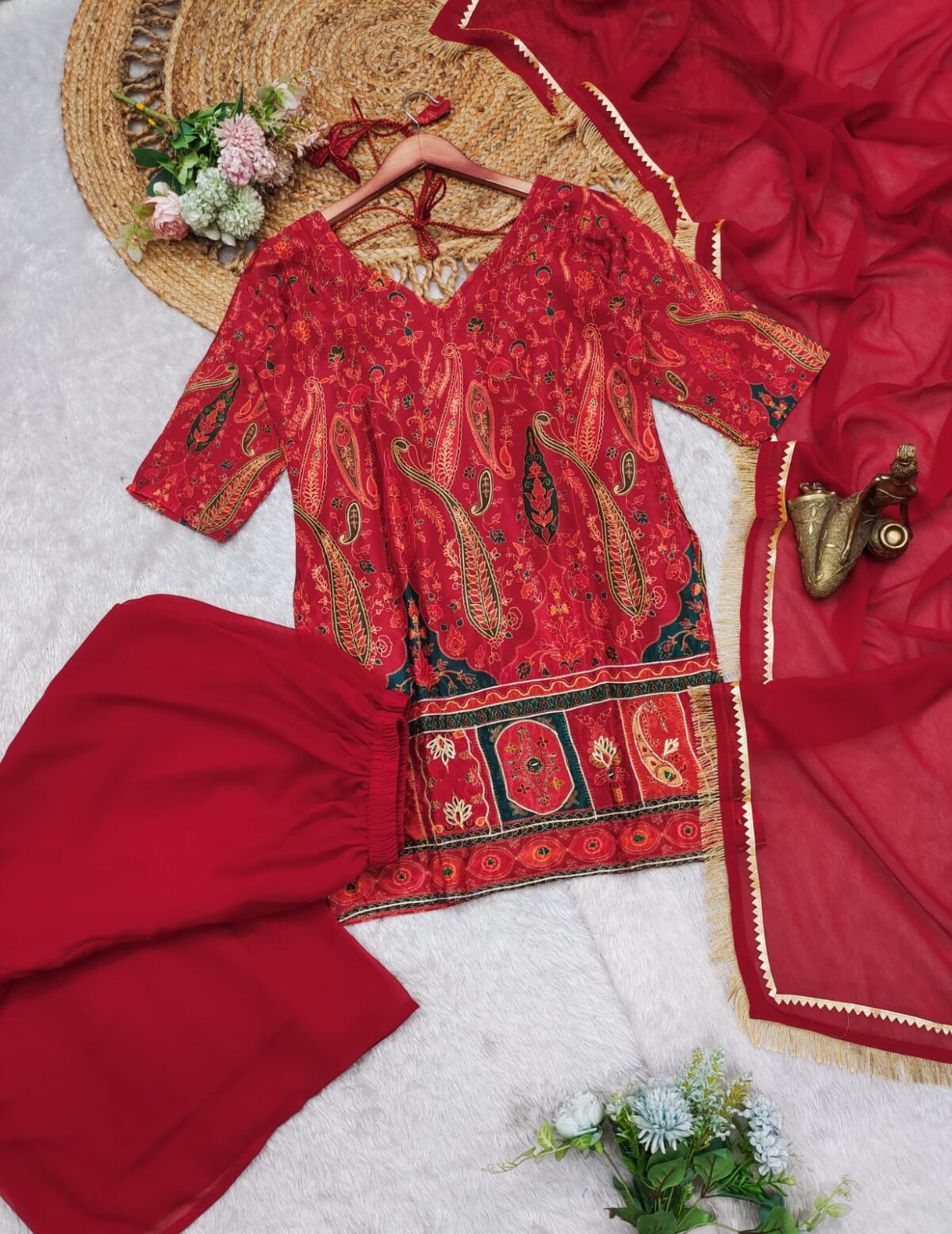 Our Exclusive Collection is here Kurta Set - Image 4