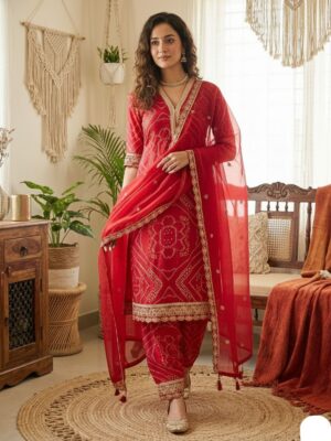 Vastrhouse Embroidered Kurta, Trouser/Pant