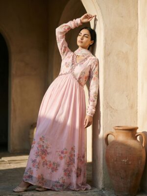 Vastrhouse Embroidered Kurta\Gowen