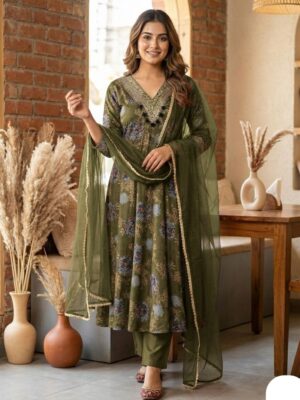 Vastrhouse Embroidered Kurta, Trouser/Pant & Dupatta Set