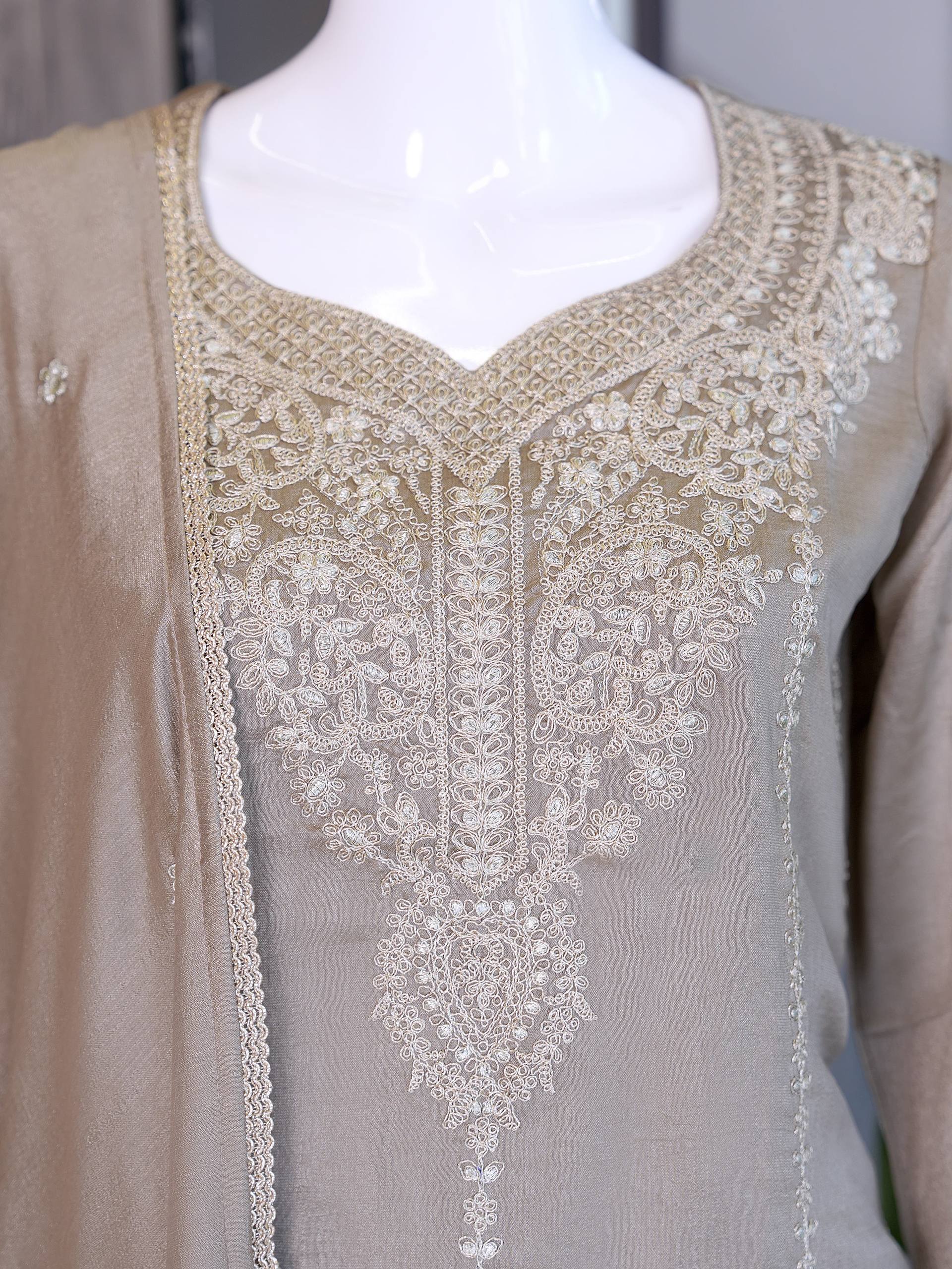 VICHITRA WITH EMBROIDERY KURTA SET - Image 4
