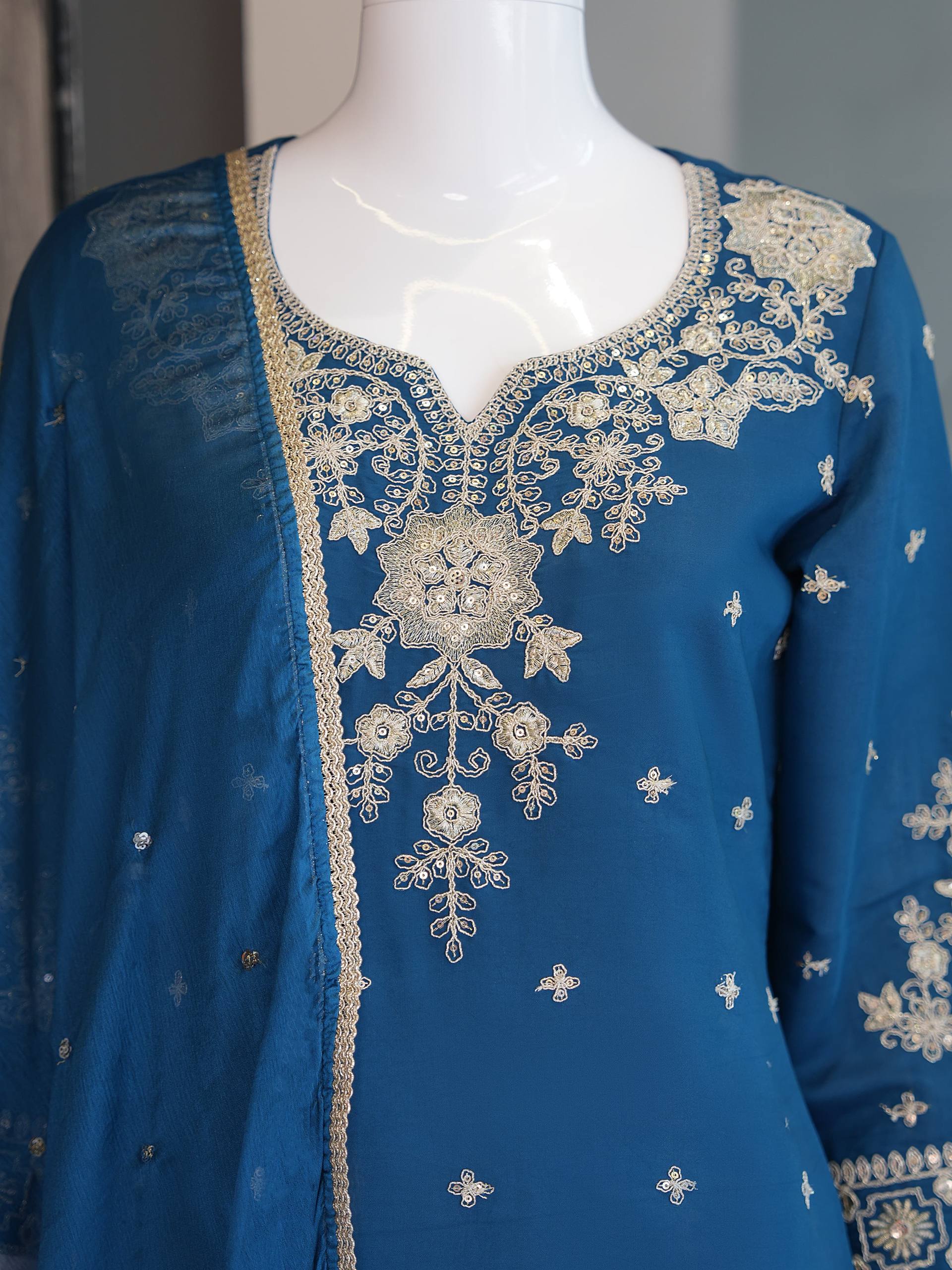 ZAZU SILK WITH EMBROIDERY SEQUENCE WORK FOR WOMEN - Image 5