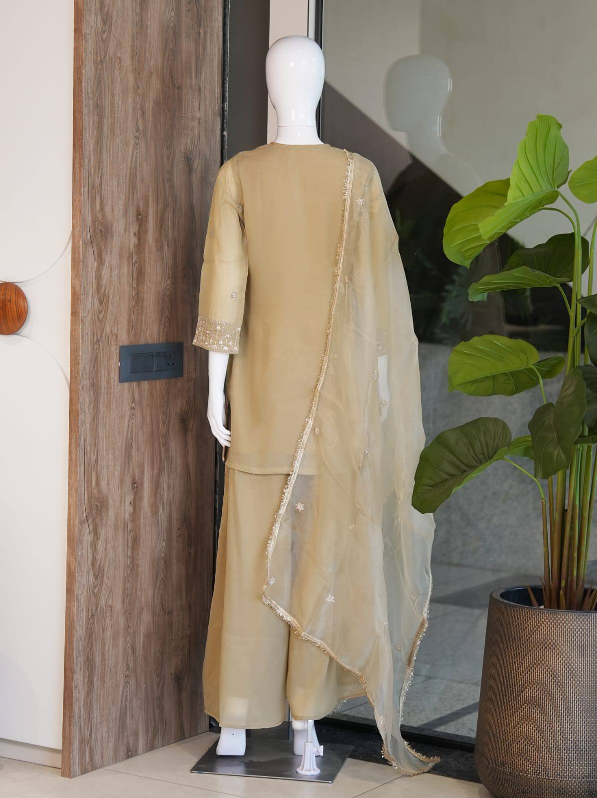 Perfect for Festive, Occasion & Party Wear Drees - Image 7