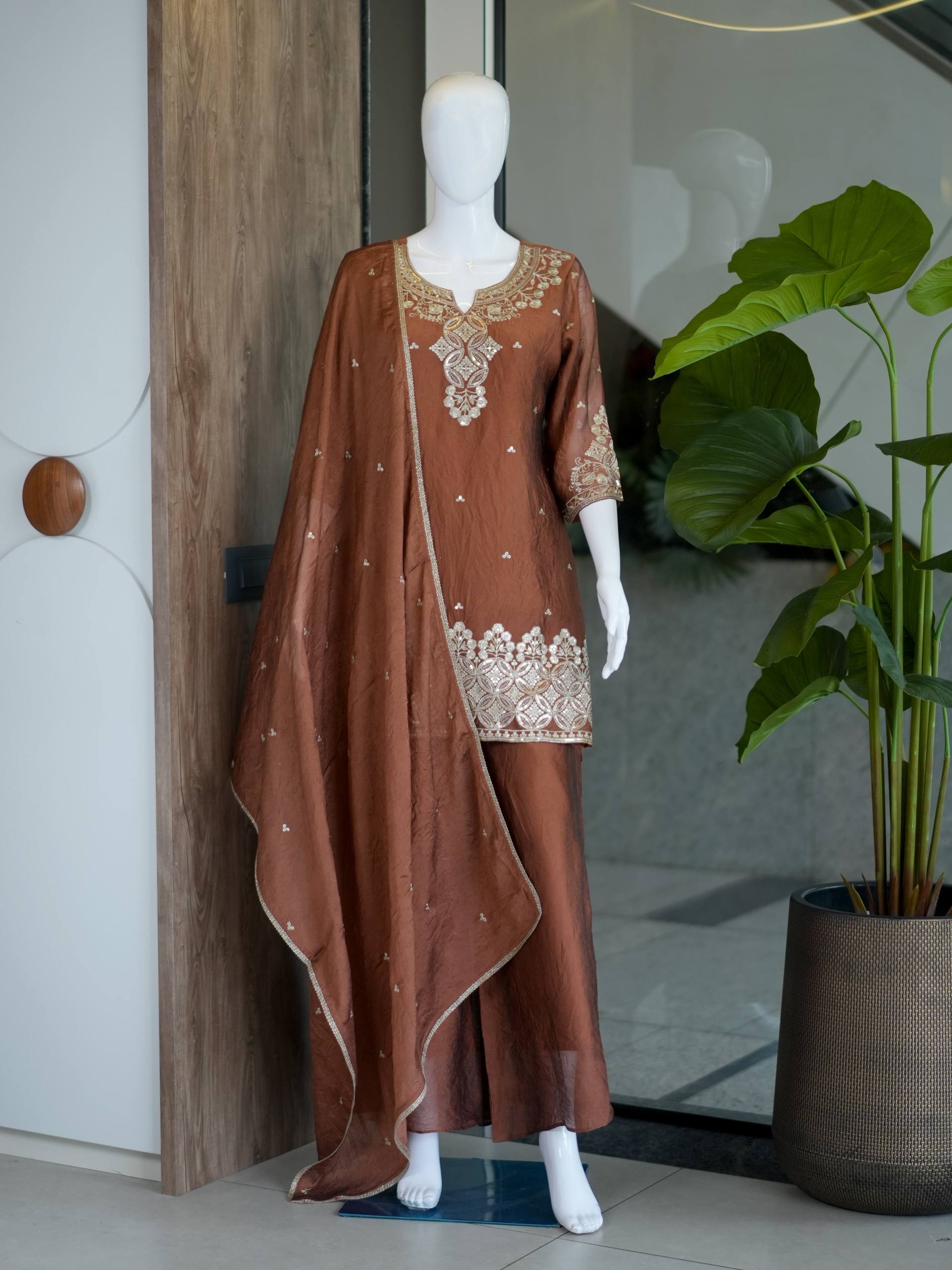 DESIGNER WEAR FESTIVAL SPECIAL COLLECTION - Image 6