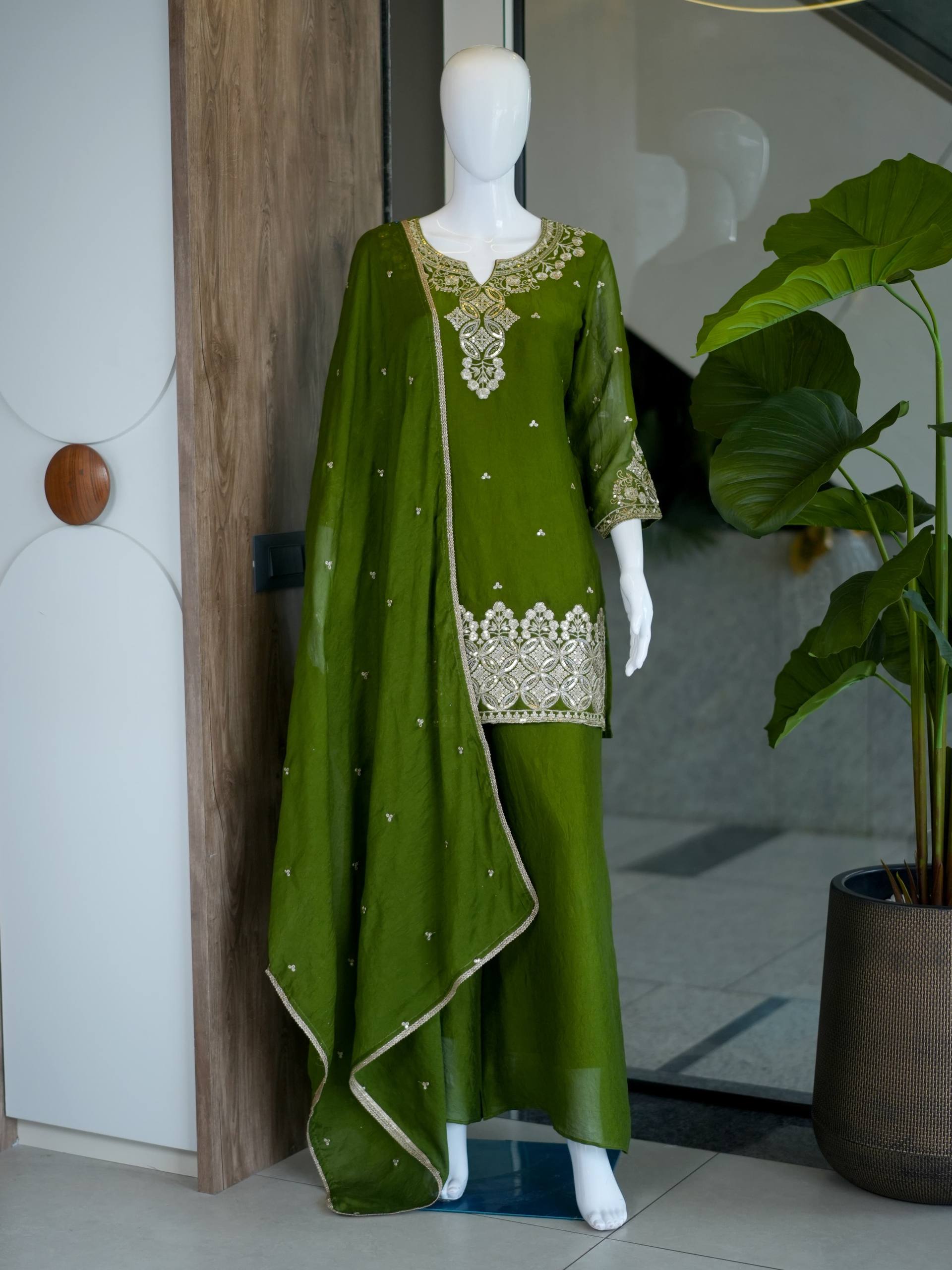 DESIGNER WEAR FESTIVAL SPECIAL COLLECTION - Image 13