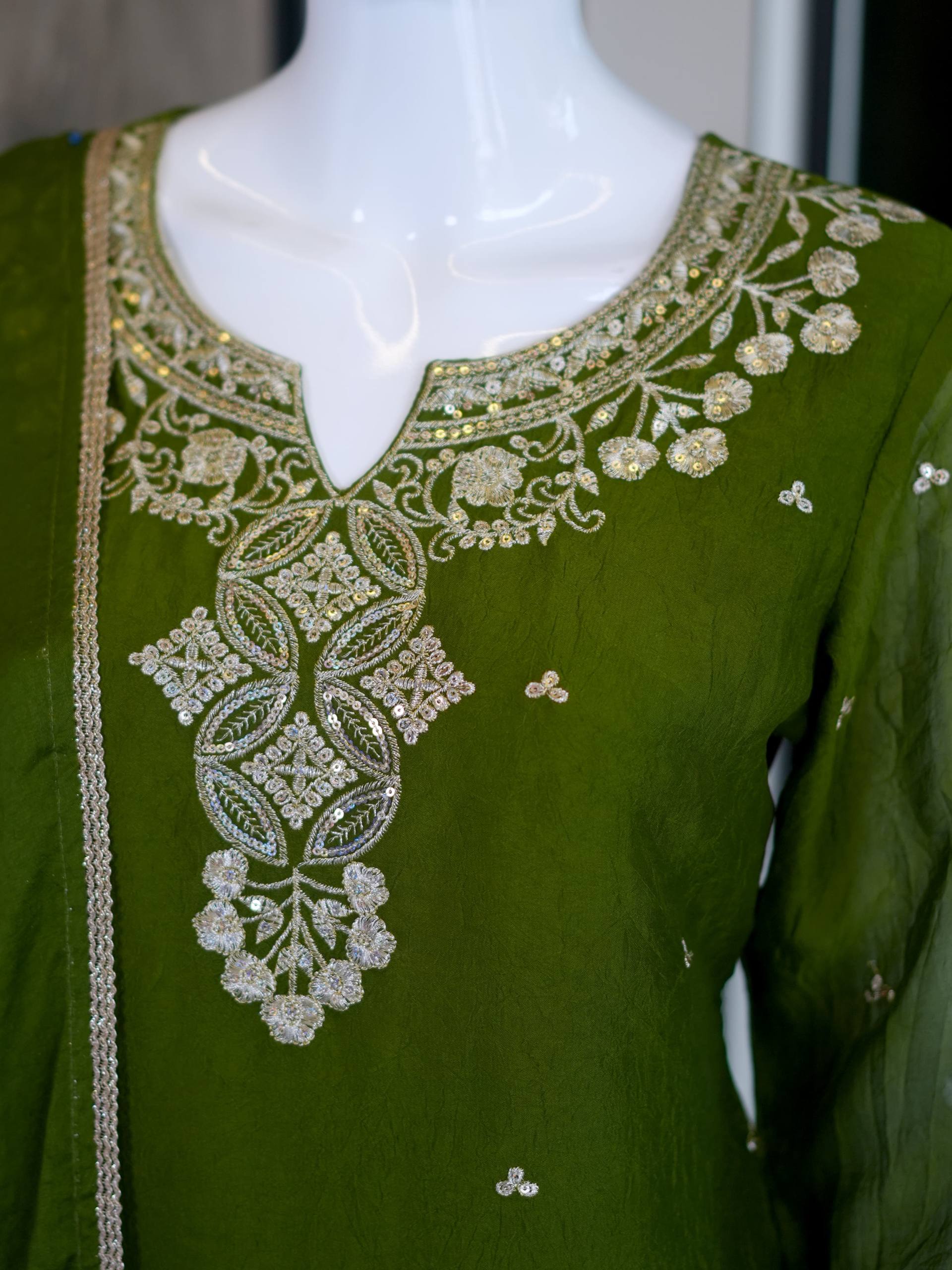 DESIGNER WEAR FESTIVAL SPECIAL COLLECTION - Image 14