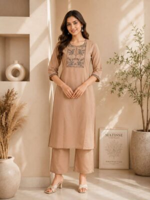 Comfortable Fit & Elegant Look Women Kurta Set